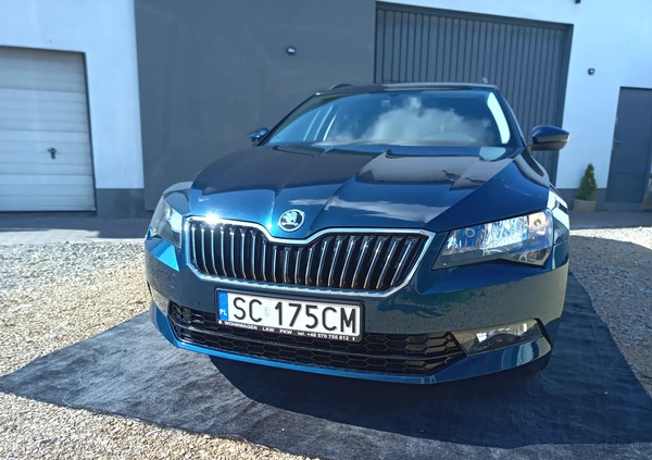 Skoda Superb cena 62900 przebieg: 161400, rok produkcji 2017 z Częstochowa małe 301
